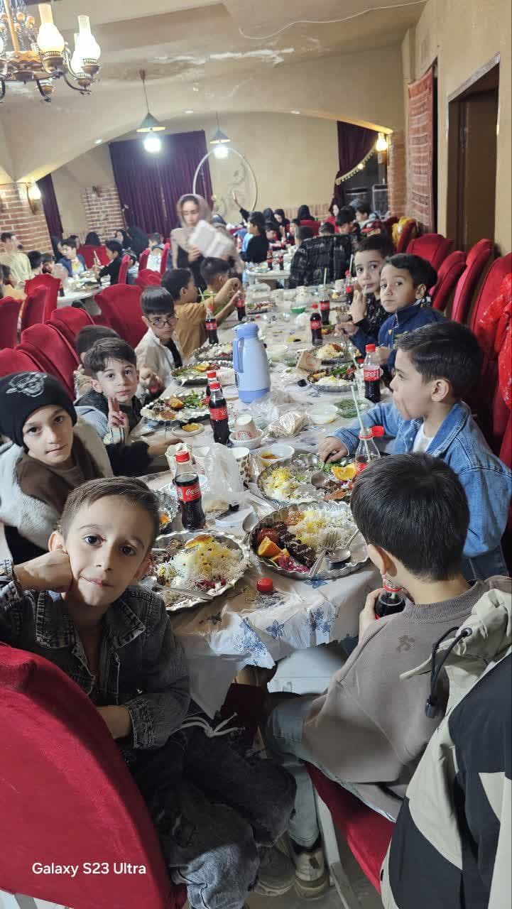 مراسم افطاری در ماه مبارک رمضان